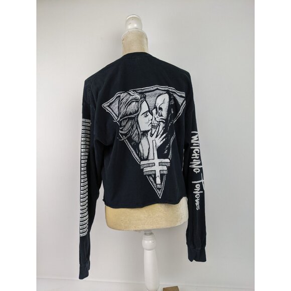 Twitching Tongues Y2K Tour Shirt Long Sleeve Crop Top Gildan Size Large Unisex - Picture 3 of 9